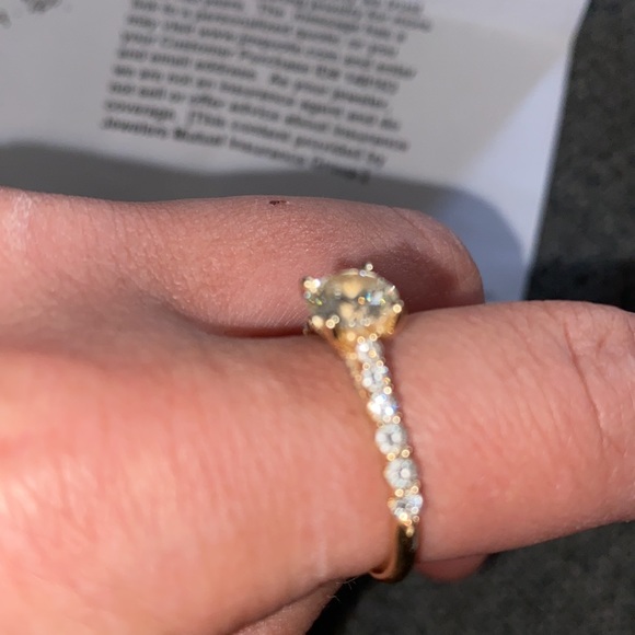 Diamond Ring - Picture 4 of 5